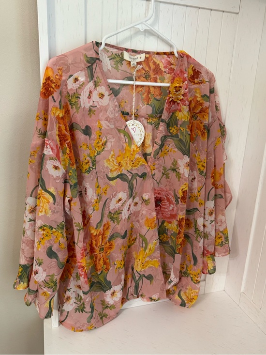Umgee Tops - NWT, Umgee, Pink Floral Blouse, Ruffle Split Sleeves, Flowy, Romantic, Size XL